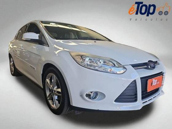 FORD FOCUS 2.0 SE PLUS SEDAN 16V FLEX 4P AUTOMÁTICO